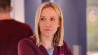 Chicago Med 11: chi è il padre del figlio di Hannah?