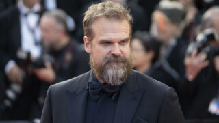 David harbour e pedro pascal insieme in behemoth di tony gilroy