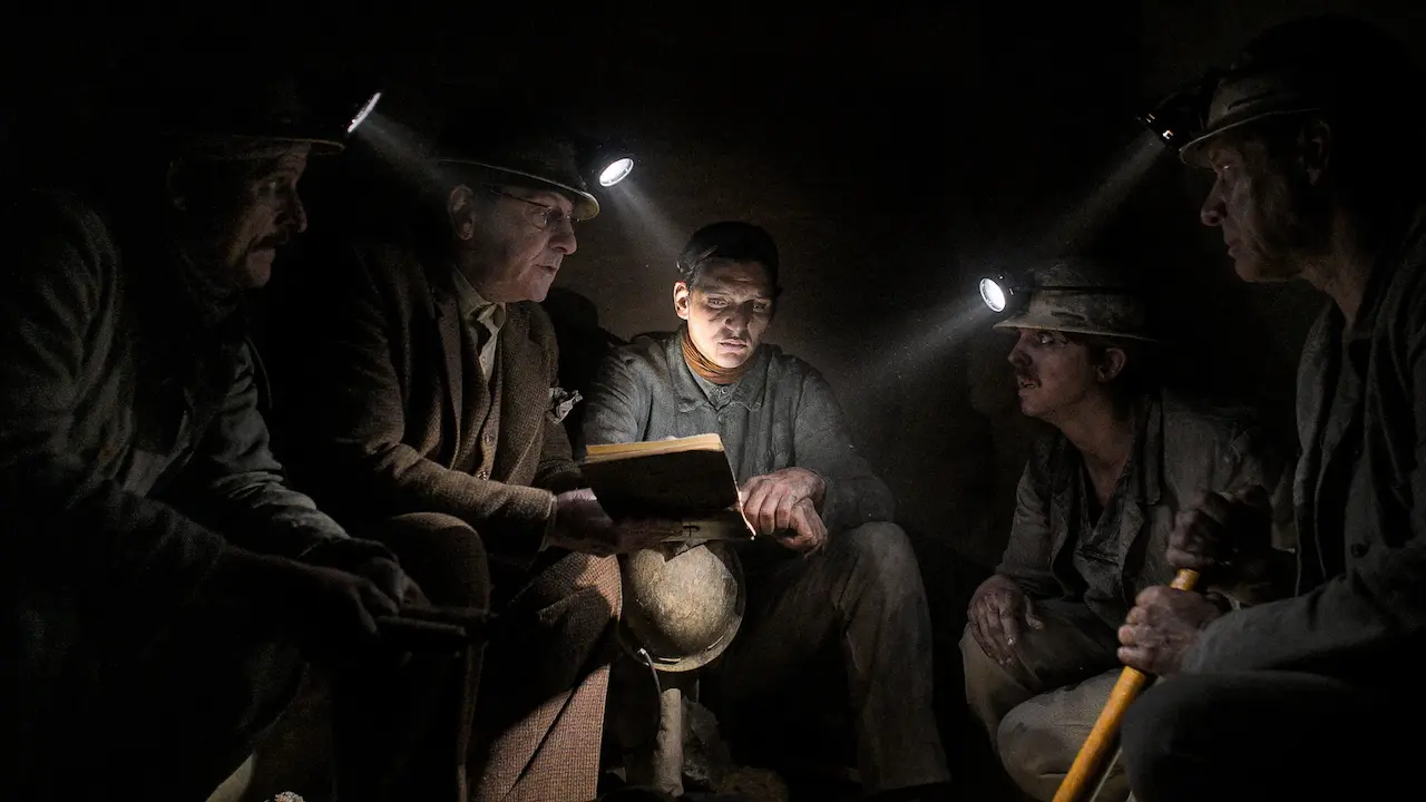 Fine del film the deep dark spiegata