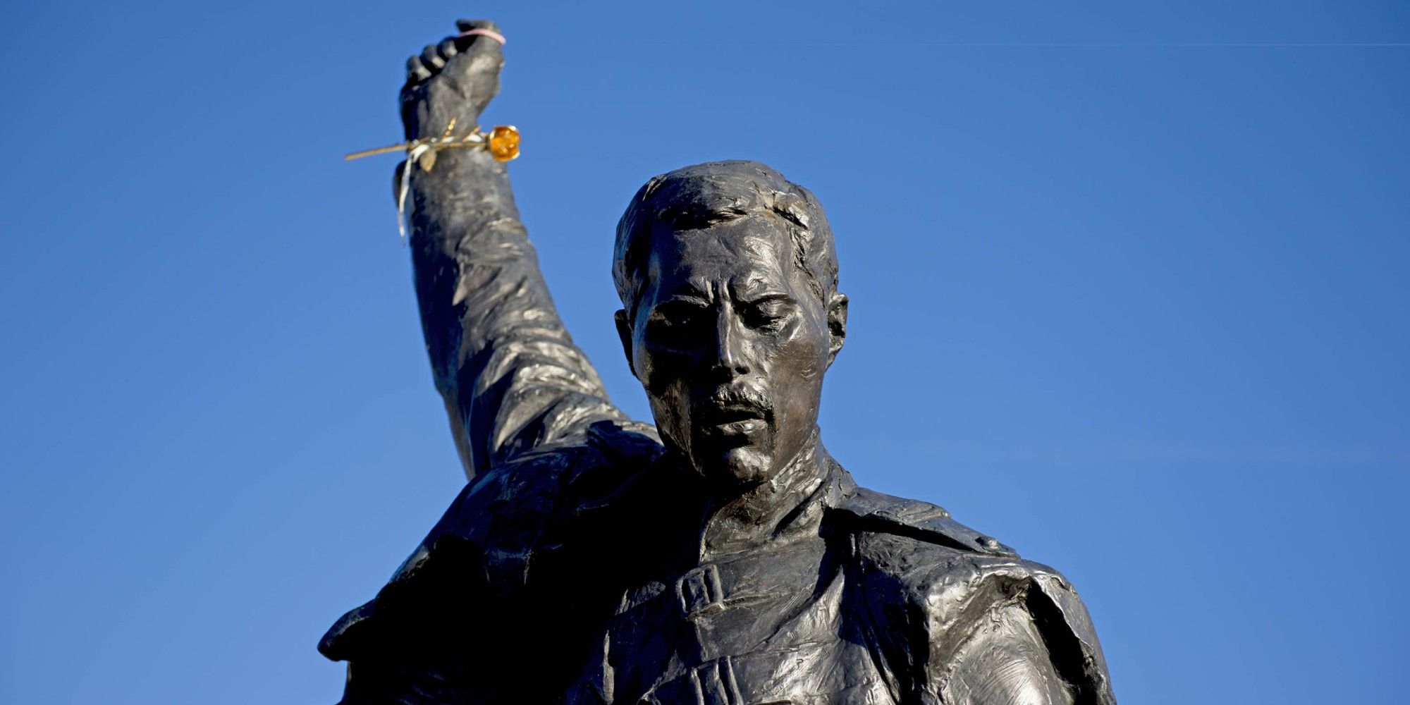 Statue di musicisti famosi: da freddie mercury a tina turner