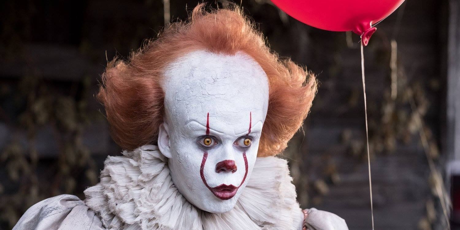 Bill Skarsgård torna a interpretare Pennywise in It: Welcome to Derry