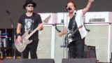 Canzoni che hanno salvato le band rock iconiche