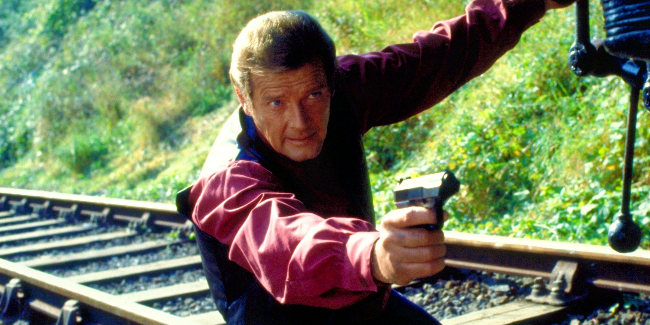 Octopussy e never say never again: il confronto epico dei bond del 1983