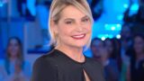 Grande fratello, problemi per simona ventura e due concorrenti in uscita