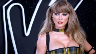 Taylor swift presenta il  album the life of a showgirl