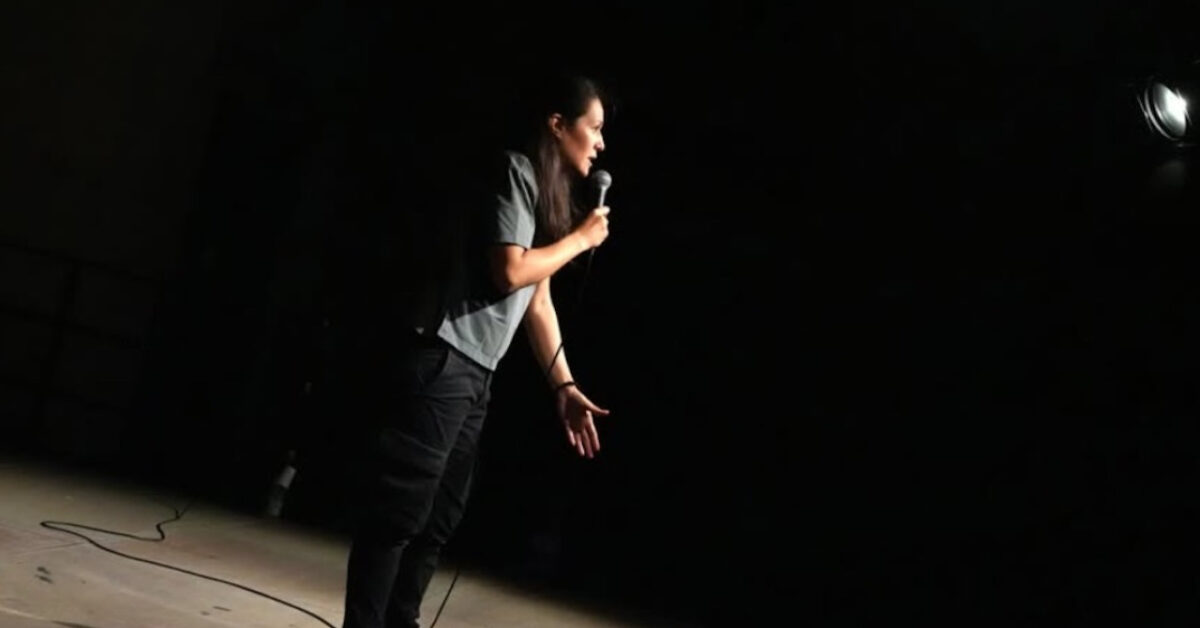 Sto con una donna conduttrice fa coming out in diretta e suscita reazioni della famiglia Sto con una donna conduttrice fa coming out in diretta e suscita reazioni della famiglia