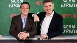 Sicilia express comunica il Natale con ficarra e picone su netflix video