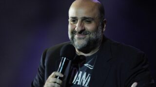 Omid djalili: come ho superato il razzismo dello staff dei locali