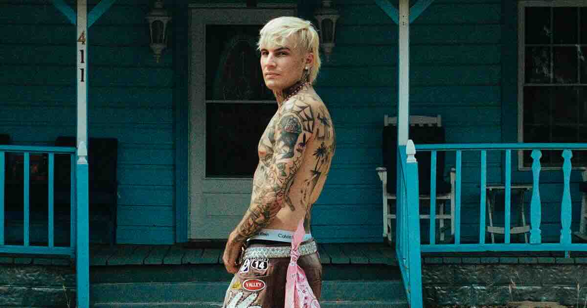 Sanremo 2026 il tre pronto a tornare se arriva la canzone giusta Sanremo 2026 il tre pronto a tornare se arriva la canzone giusta