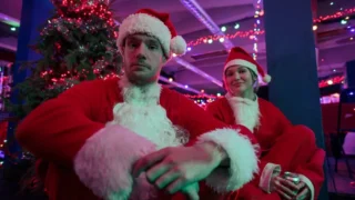 Jingle bell heist rapina a natale trama cast finale location del film su netflix