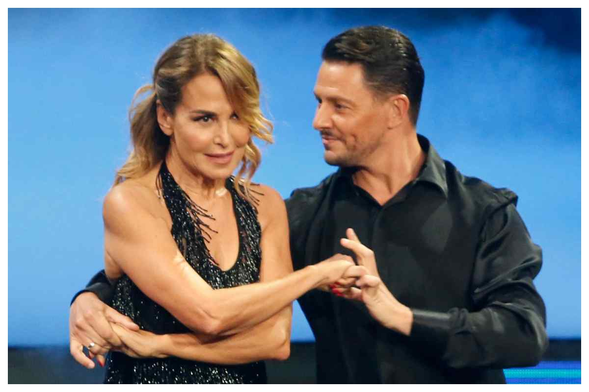 Barbara durso si infortuna durante ballando con le stelle un imprevisto sorprendente Barbara durso si infortuna durante ballando con le stelle un imprevisto sorprendente