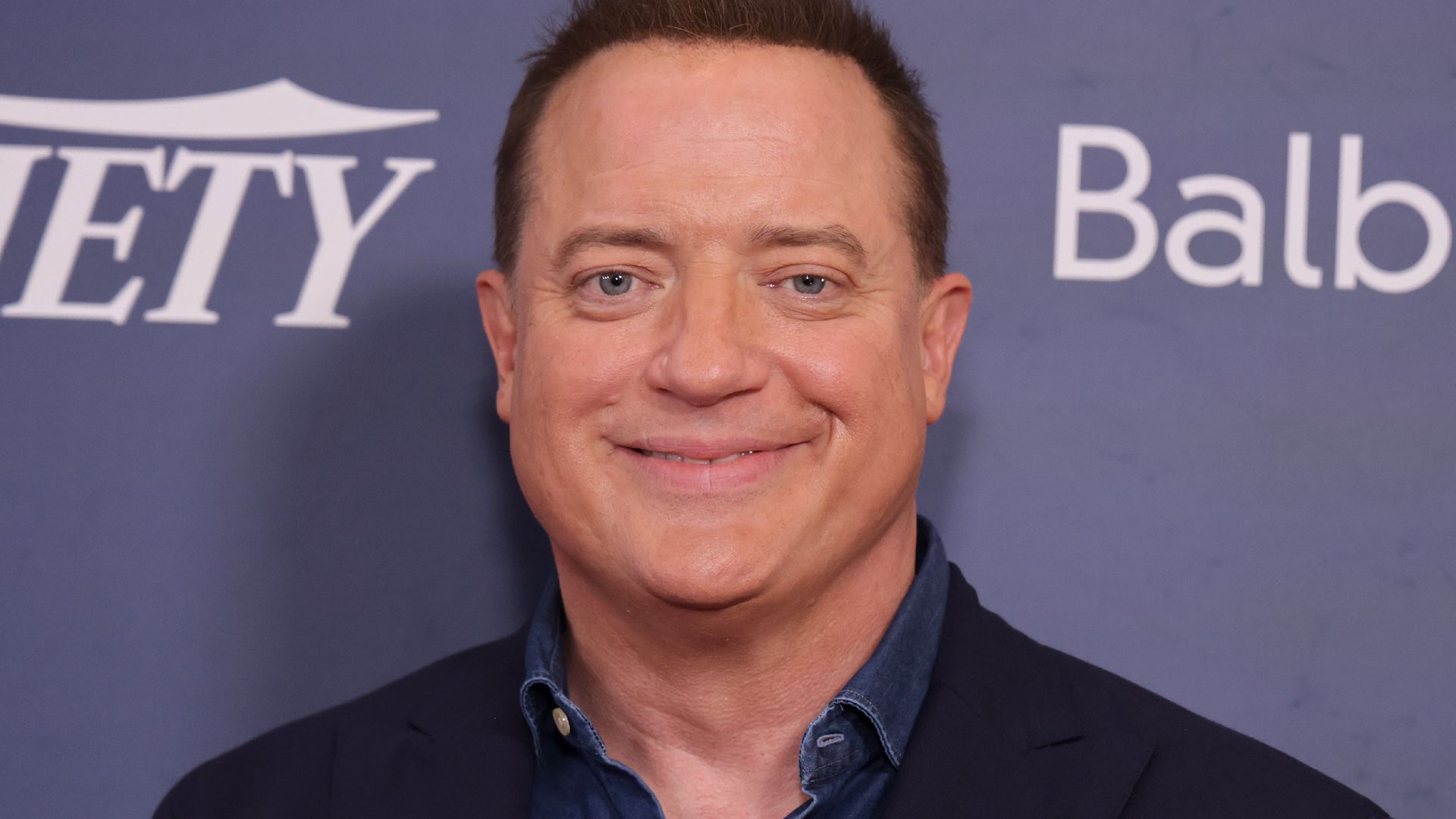 Brendan fraser il  film drammatico conquista il botteghino superando il record del suo ritorno premiato agli oscar