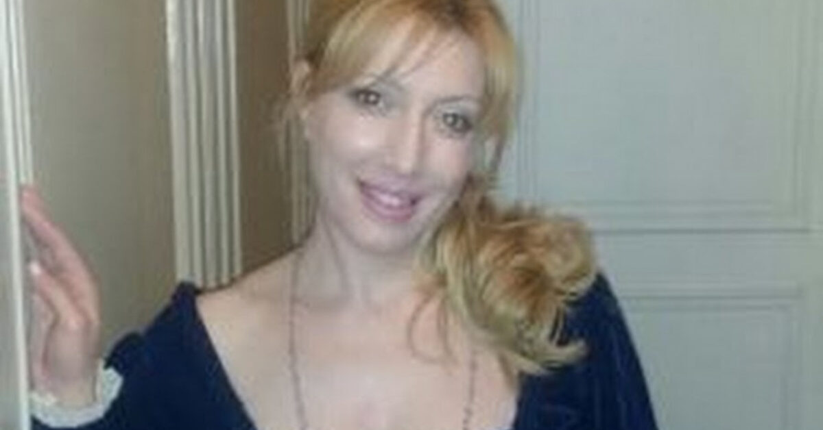 Morte di una cantante italiana colpita da malore durante concerto Morte di una cantante italiana colpita da malore durante concerto