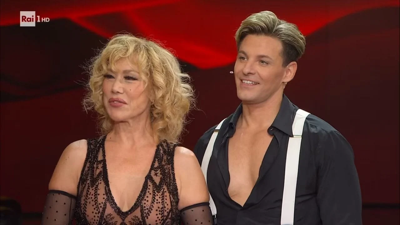 carlo aloia et224 altezza vita privata e instagram da Jumptheshark.it carlo aloia et224 altezza vita privata e instagram