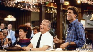 Perché l universo sitcom di nbc non ha raggiunto il successo di cheers