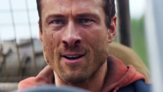 Glen powell e dustin hoffman il momento imbarazzante dell attore nella corsa