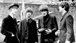 The beatles album 1 conquista il primo posto 25 anni fa e il significato per i musicisti emergenti