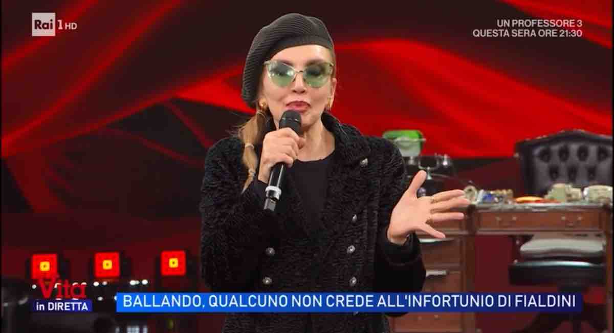 Ballando con le stelle milly carlucci svela la verità sullo lastra gate e lo stop di francesca fialdini