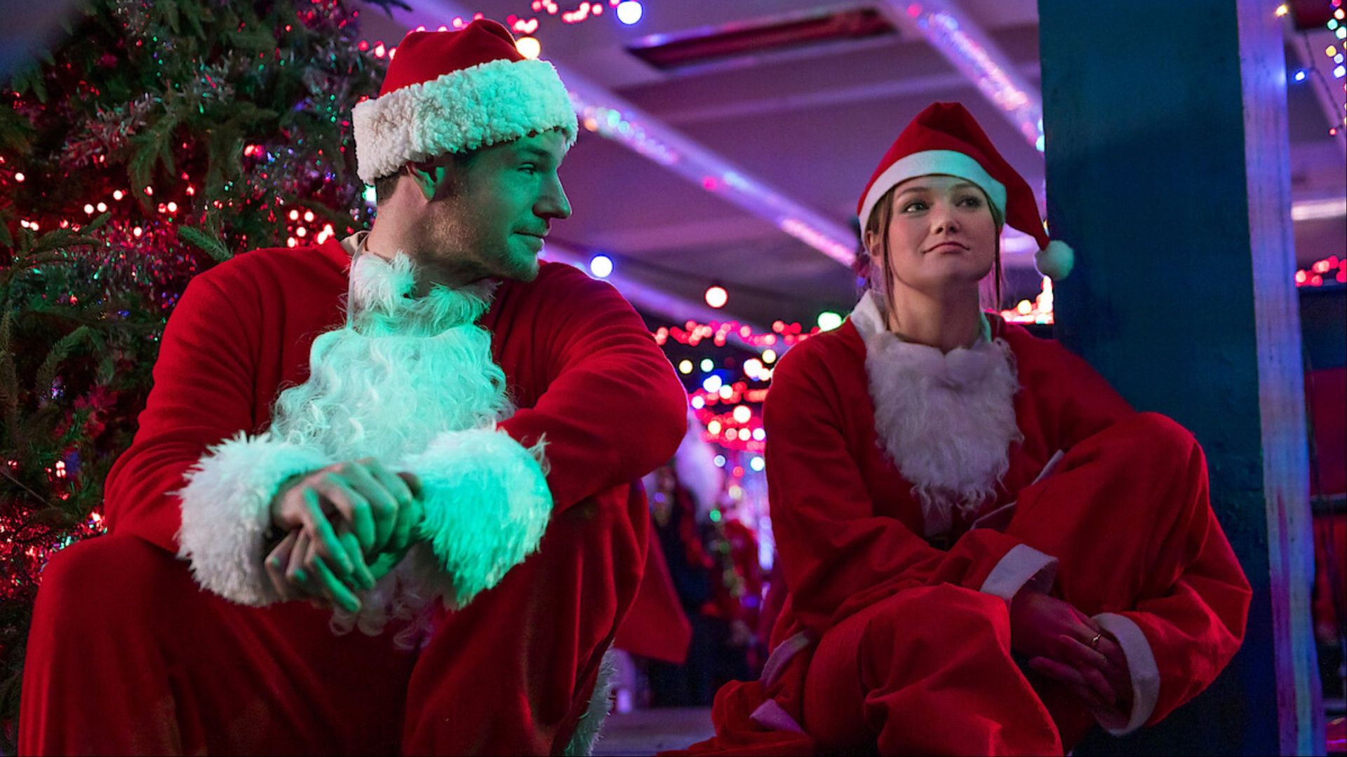 Jingle bell heist recensione: il  film romantico su netflix con colpi di scena natalizi