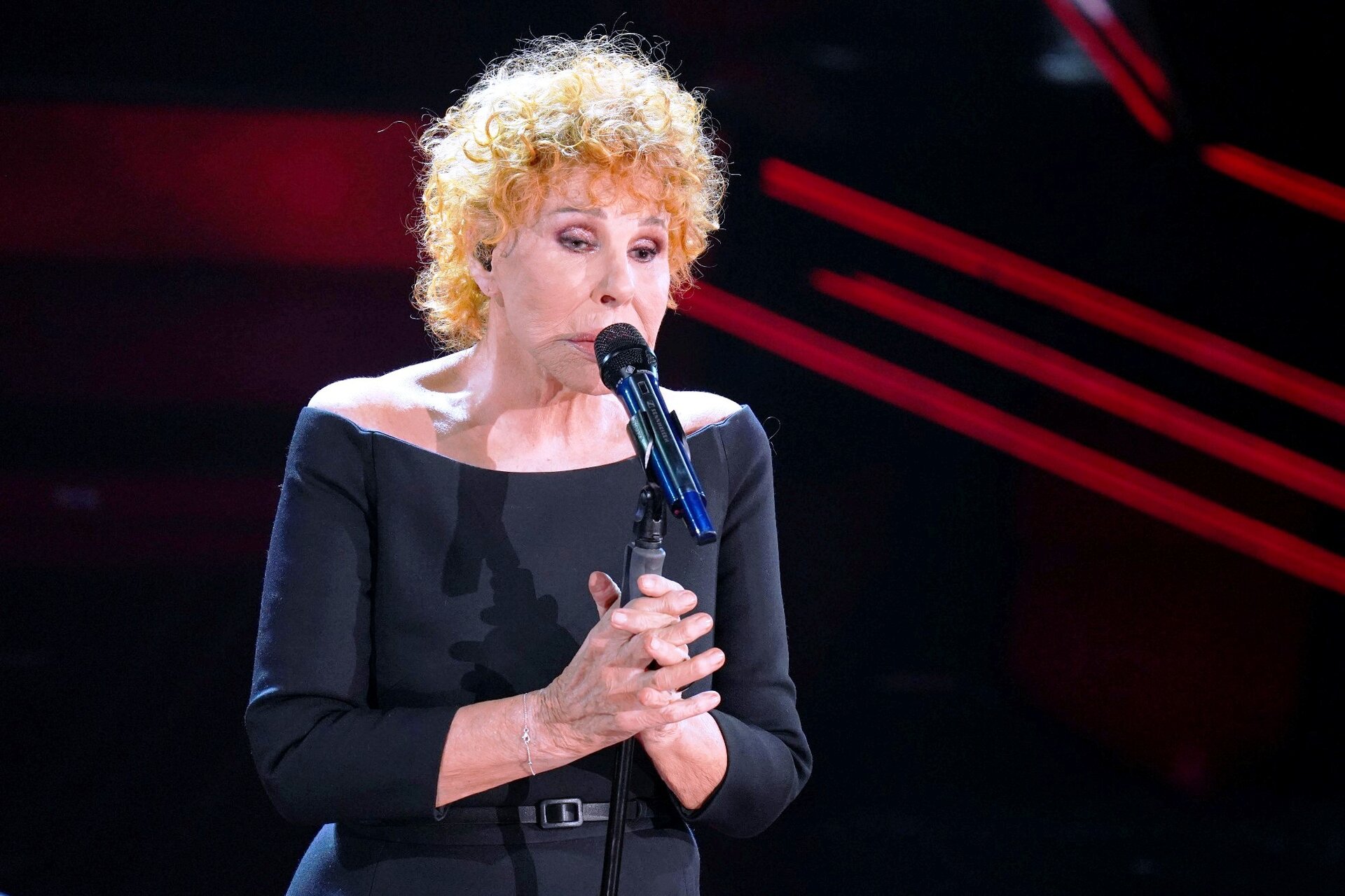 ornella vanoni e la sua rinascita televisiva nell et224 d oro