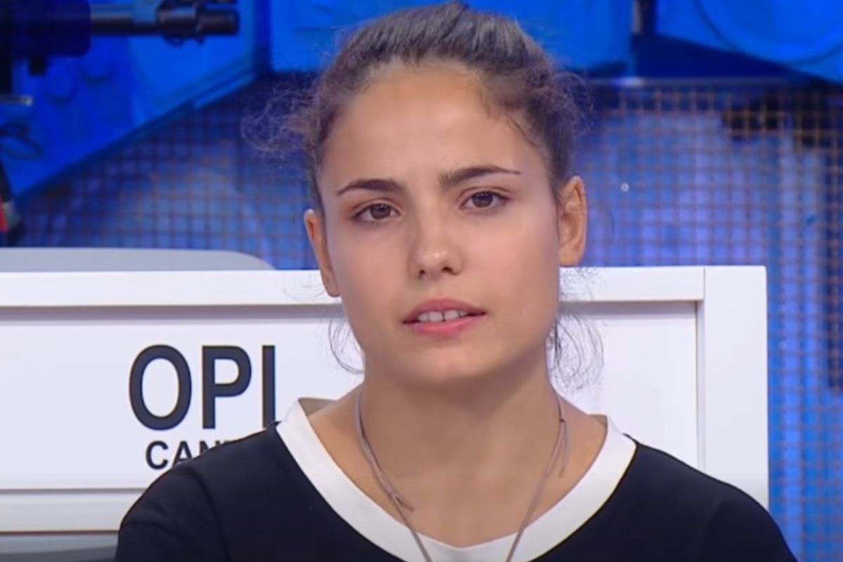 Amicizia anticipazioni domenica 16 novembre ospiti sfide eliminazioni e perché paola non c’è Amicizia anticipazioni domenica 16 novembre ospiti sfide eliminazioni e perché paola non c’è