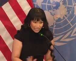 nicki minaj denuncia all onu la persecuzione dei cristiani in nigeria