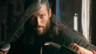 Sandokan torna in azione: Can Yaman è la nuova Tigre della Malesia