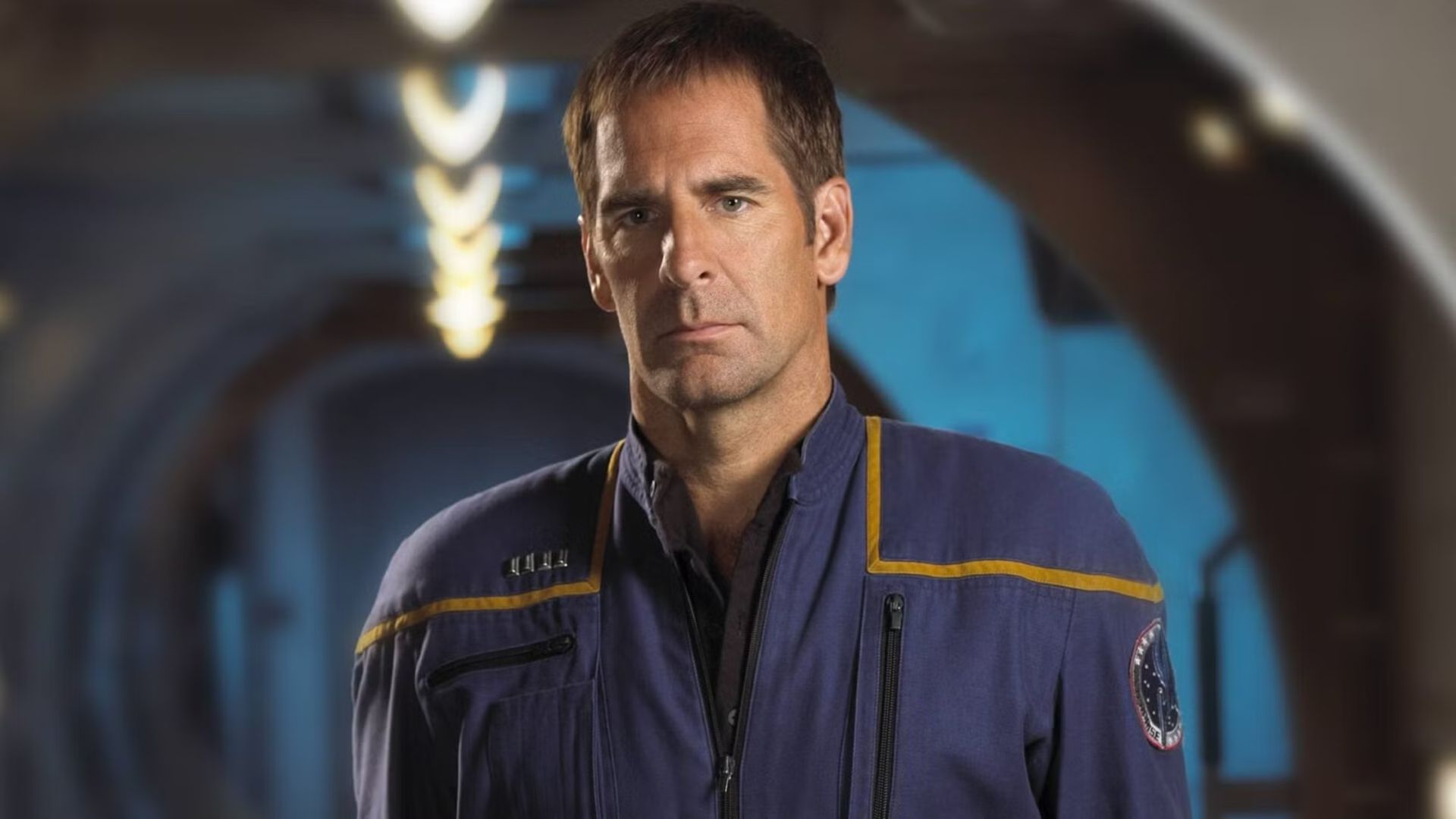 Scott Bakula rinnova il suo ruolo in star trek united come presidente archer