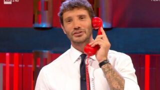 Affari tuoi chi ha sostituito de martino nelle puntate recenti