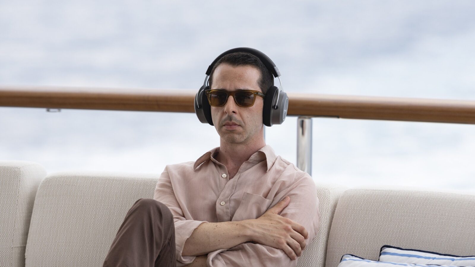 succession kendall8217s emotional breakdown nel finale di stagione 1 improvvisato da jeremy strong