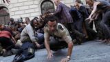 The walking dead: il paese che ha scoperto come sopravvivere agli zombie