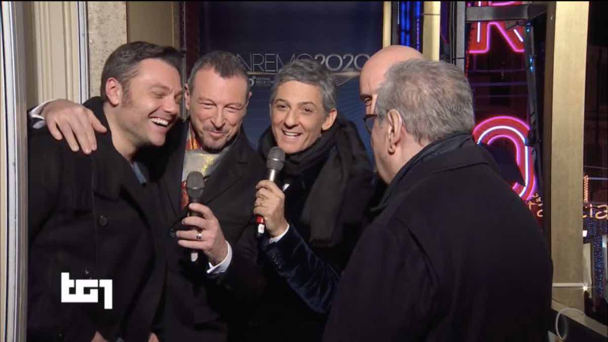 Sanremo il retroscena del balconcino e le ultime notizie sui cantanti di Vincenzo Mollica sul Festival