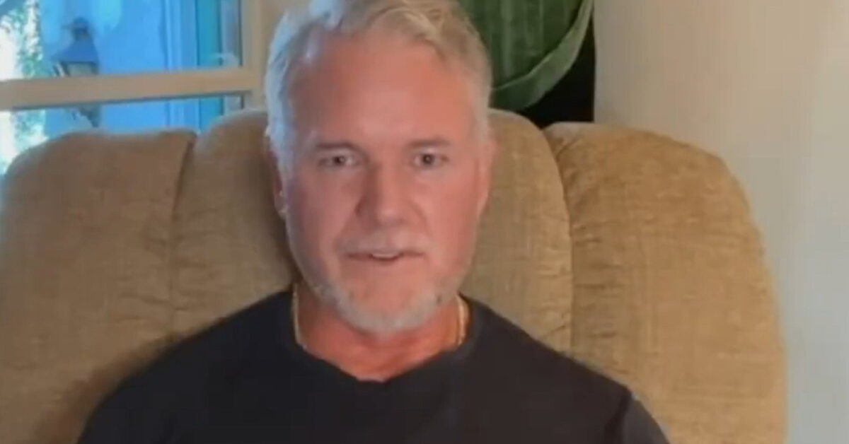 Attore in crisi per la malattia che peggiora velocemente e preoccupa Attore in crisi per la malattia che peggiora velocemente e preoccupa