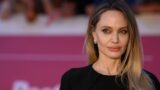 Angelina Jolie svela i segni della doppia mastectomia e il suo percorso di coraggio