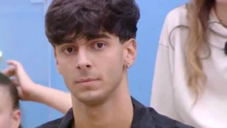 Alex Calu di Amici 25 età e Instagram del ballerino