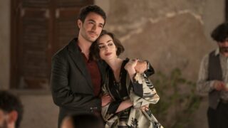 Serie tv imperdibili a dicembre le nuove stagioni da non perdere