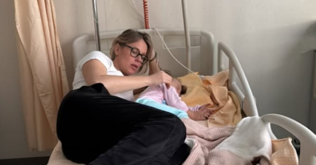 federica pellegrini preoccupata per la figlia in ospedale torna il pap224 dall8217estero da Jumptheshark.it federica pellegrini preoccupata per la figlia in ospedale torna il pap224 dall8217estero