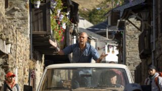 Checco zalone conquista con buon camino: incasso record di 27 milioni in 4 giorni