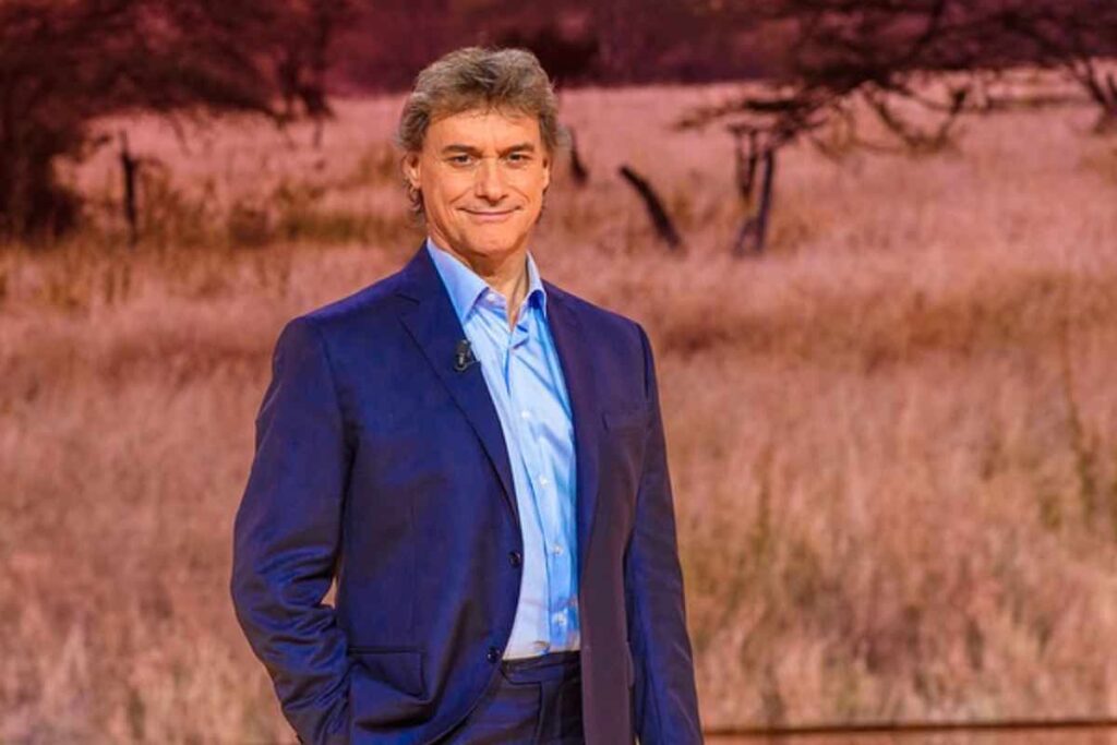 Alberto angelini diventa albert quarky protagonista di topolino in versione animata