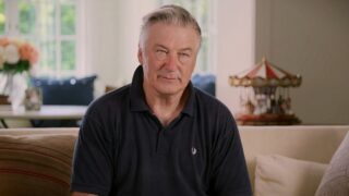 Alec baldwin parla delle sue sfide di salute dopo il incidente di rust