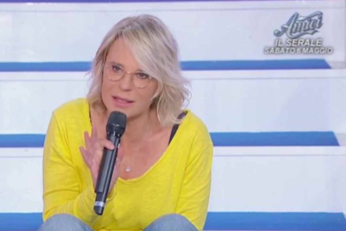 uomini e donne anticipazioni tronista vicino alla scelta ma corteggiatore dice no da Jumptheshark.it uomini e donne anticipazioni tronista vicino alla scelta ma corteggiatore dice no