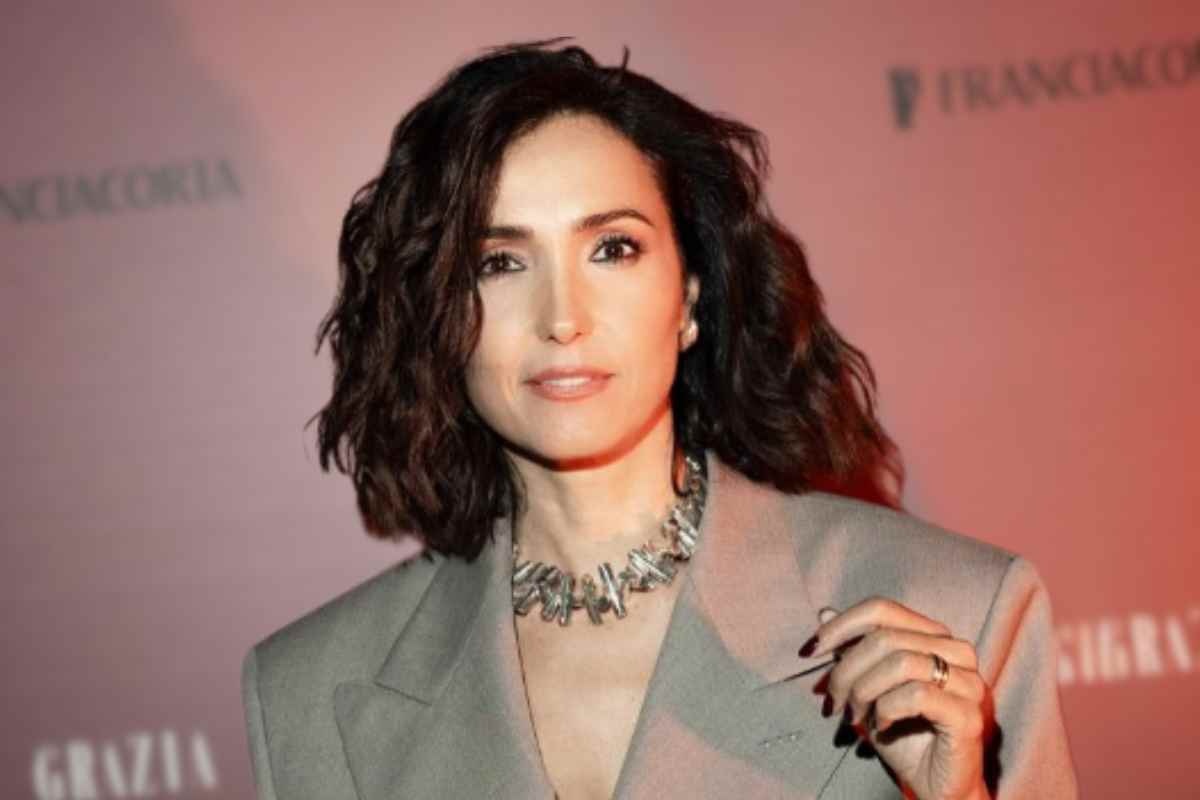 foto mai viste di caterina balivo 40 anni look festa esclusiva da Jumptheshark.it foto mai viste di caterina balivo 40 anni look festa esclusiva