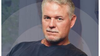 Eric Dane di Grey’s Anatomy descrive la sua battaglia contro la SLA e il desiderio di vedere le sue figlie crescere