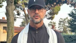 Fabrizio corona accusa signorini: ricatti ai concorrenti del gf scopri le chat social