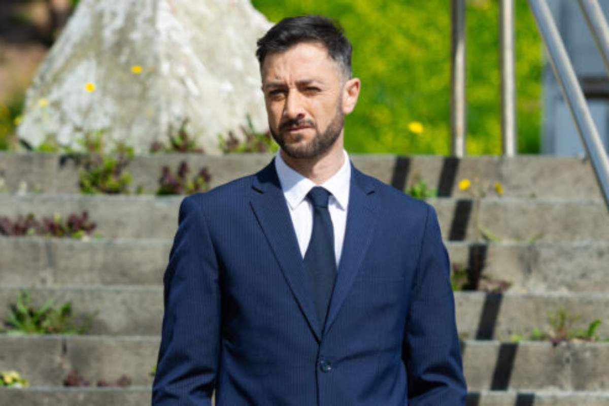 Un posto al sole spoiler gagliotti tenta una mossa disperata e subisce un colpo di scena inatteso