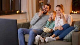 Film e programmi tv di domenica 28 dicembre 2025 da non perdere