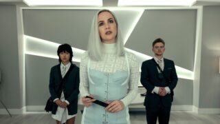 Serie di mike flanagan su prime video che sostituisce un classico di netflix 10/10