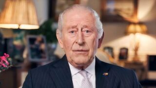 King charles aggiorna sui suoi trattamenti contro il cancro e sulla sua salute