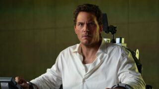 Mercy image mostra il  aspetto di chris pratt nel film di fantascienza di amazon