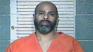 Omicidio di studente a ksú: padre accusato di aver sparato